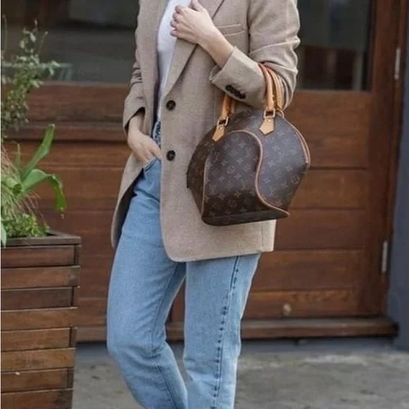 Sold❌Beautiful Louis Vuitton Monogram Ellipse PM✨❤️ - Picture 3 of 16